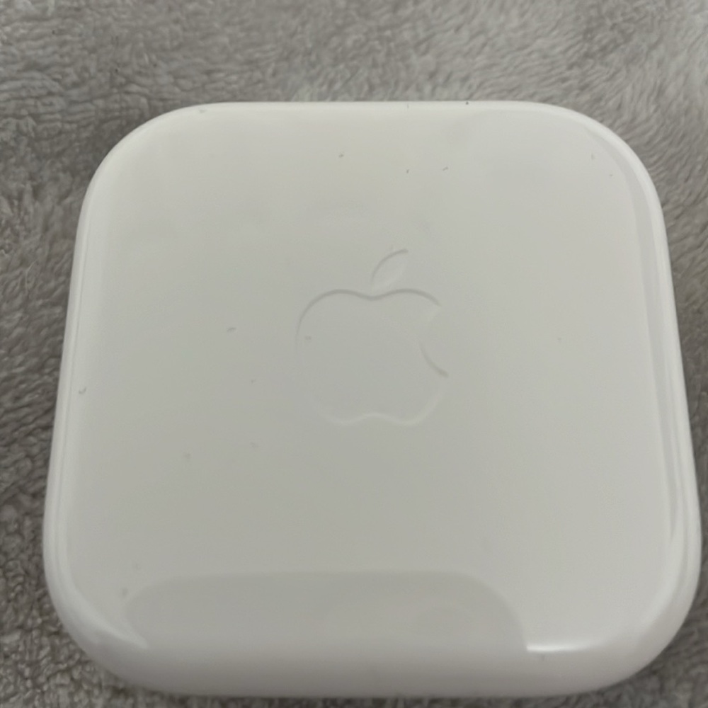 Apple earphones - New - Picture 2 of 3